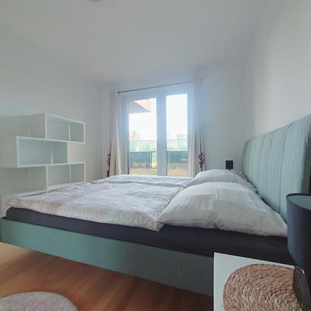 Near Lake One Bedroom Cute Apartment Wiedeń Zewnętrze zdjęcie