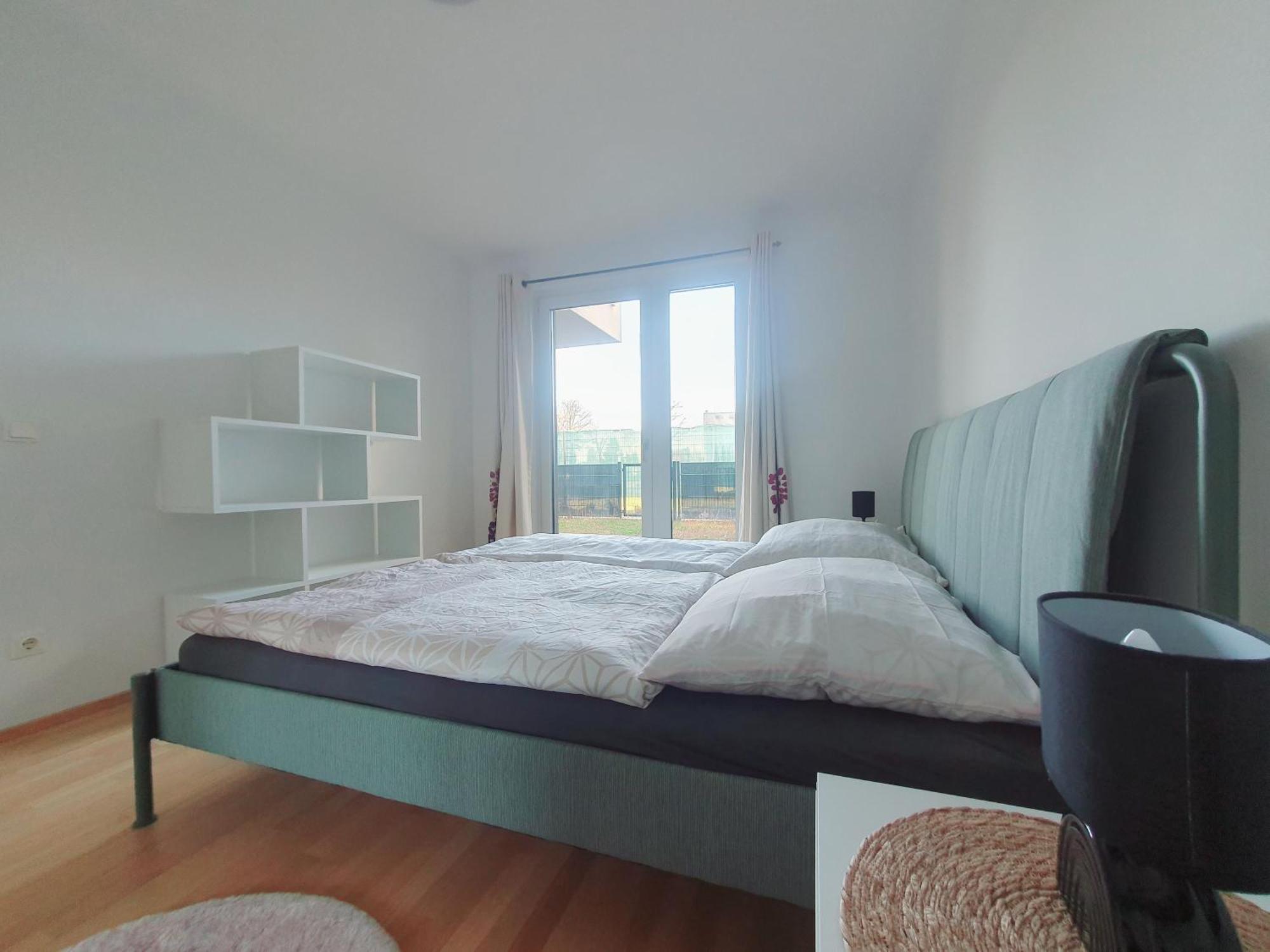 Near Lake One Bedroom Cute Apartment Wiedeń Zewnętrze zdjęcie